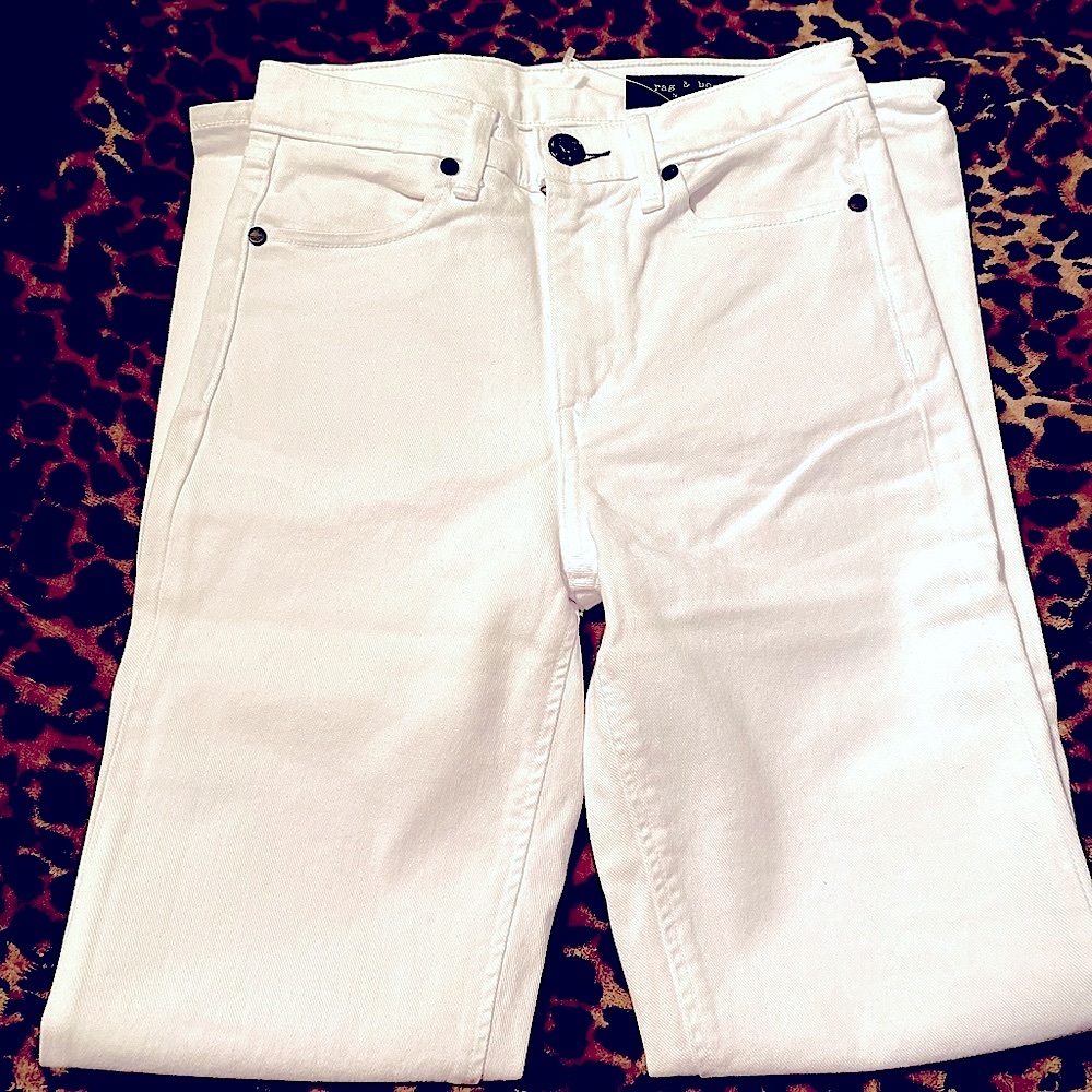 Rag & Bone NEW Women’s White skinny Jeans **New with Tags! ***